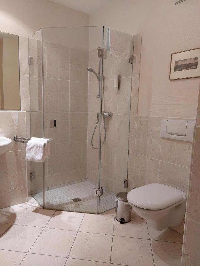 Hotel Goldener Stern Sankt Ingbert Ngoại thất bức ảnh