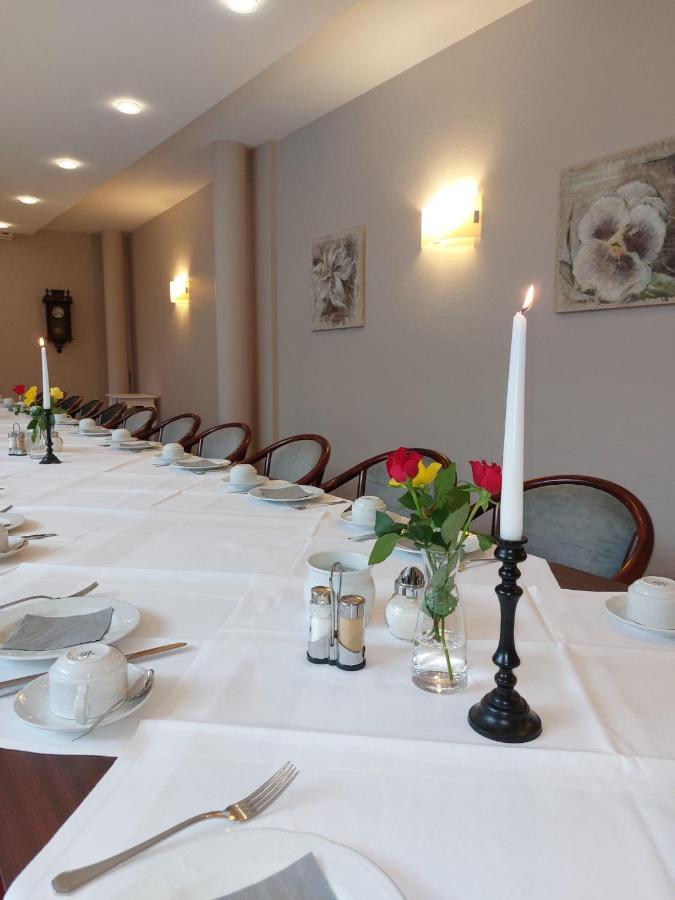 Hotel Goldener Stern Sankt Ingbert Ngoại thất bức ảnh
