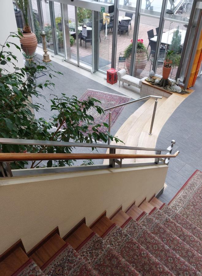 Hotel Goldener Stern Sankt Ingbert Ngoại thất bức ảnh