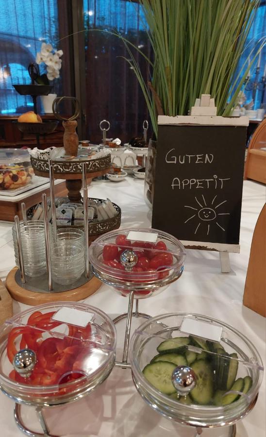 Hotel Goldener Stern Sankt Ingbert Ngoại thất bức ảnh